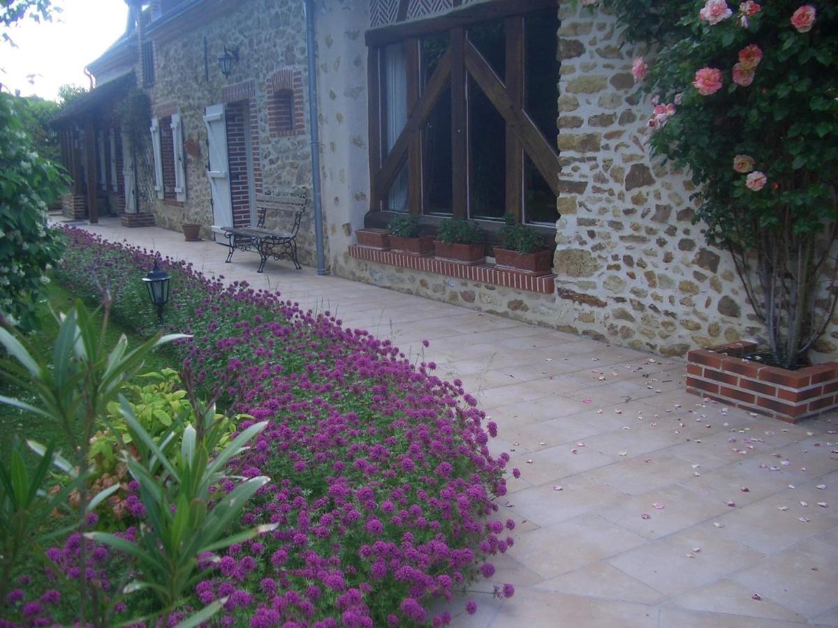 Les 3 Roses Bed and Breakfast Anjouin Εξωτερικό φωτογραφία